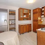 Hacienda Mia With Yacuzzi,bbq , Free Parking Zadar