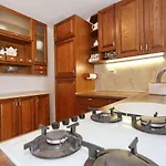 Hacienda Mia With Yacuzzi,bbq , Free Parking Villa