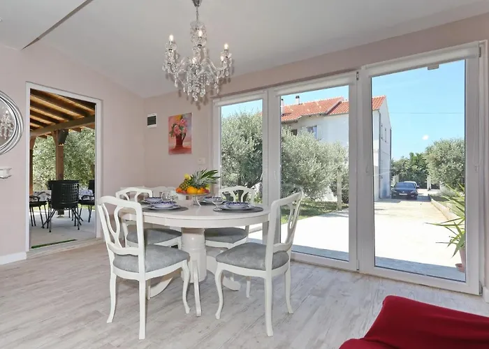 Hacienda Mia With Yacuzzi,bbq , Free Parking