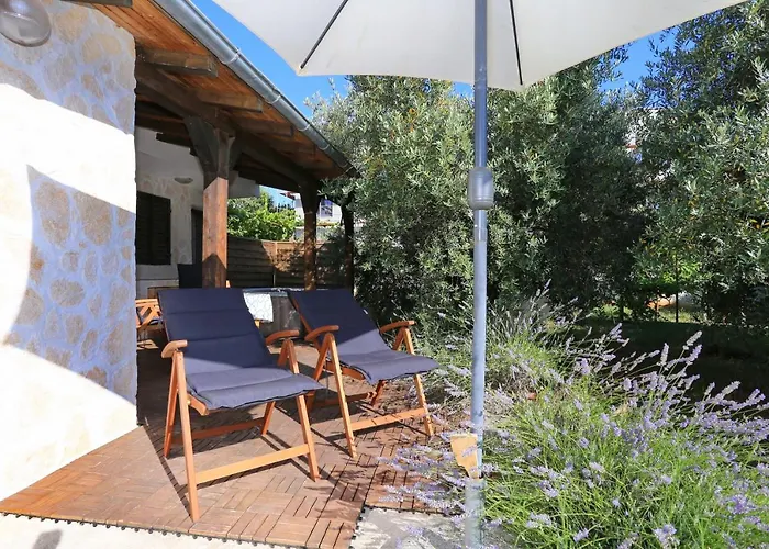 Hacienda Mia With Yacuzzi,bbq , Free Parking Vila