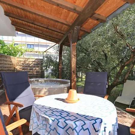 빌라 Hacienda Mia With Yacuzzi,bbq , Free Parking