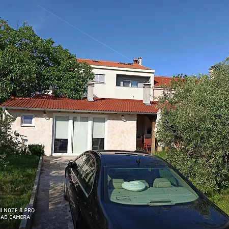Hacienda Mia With Yacuzzi,bbq , Free Parking Вилла Задар