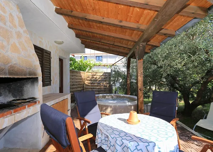 ヴィラ Hacienda Mia With Yacuzzi,bbq , Free Parking